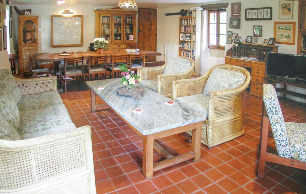4 Bedroom Gorgeous Home In Монпазие Екстериор снимка